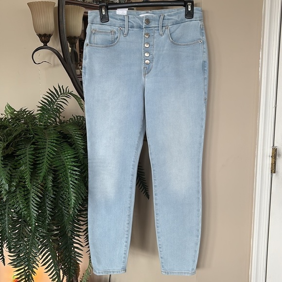 NWT Good American Good Legs Crop Button Fly Skinny Jeans Stretch Sculpting Light - Picture 3 of 16
